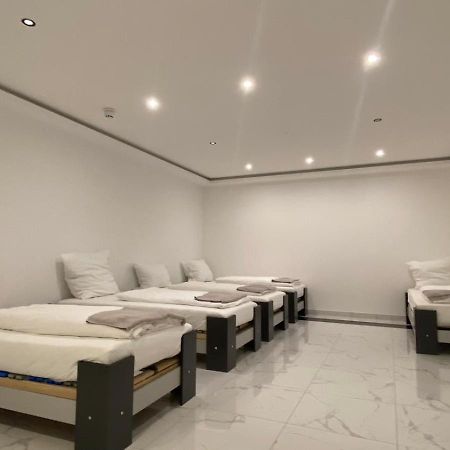 Hotel Business Bay Das Ehemalige Staycation Hotel ジンデルフィンゲン エクステリア 写真