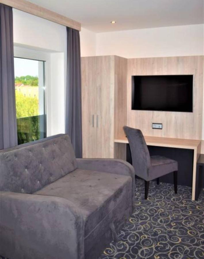 Hotel Business Bay Das Ehemalige Staycation Hotel ジンデルフィンゲン エクステリア 写真
