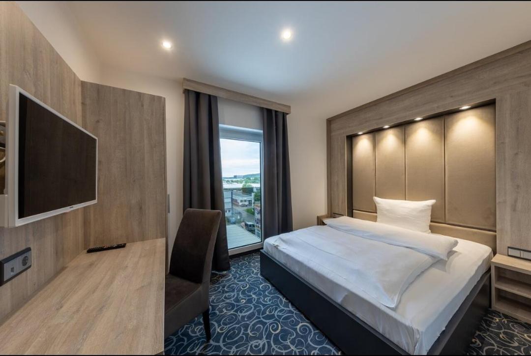 Hotel Business Bay Das Ehemalige Staycation Hotel ジンデルフィンゲン エクステリア 写真