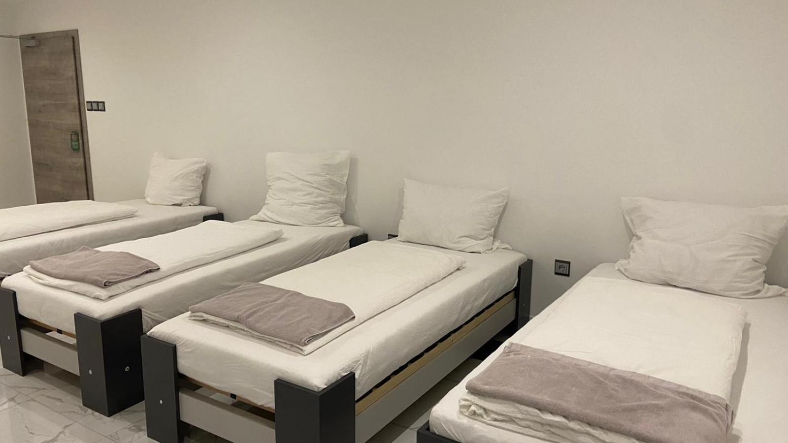 Hotel Business Bay Das Ehemalige Staycation Hotel ジンデルフィンゲン エクステリア 写真